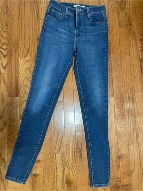 Levi's Dark Blue Skinny Jeans